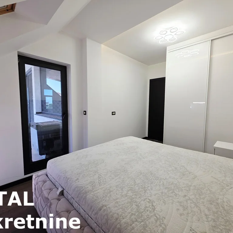 Višesoban stan za izdavanje, Sajmište, Novi Sad, 242m², 4. sprat, 1.800 €/mes