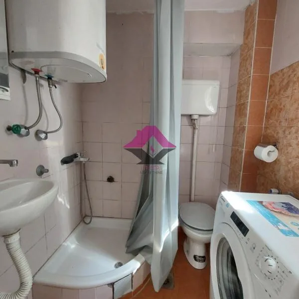 Višesoban stan na prodaju, Novi Grad, Beograd, 92m², 1. sprat, 215.000 €