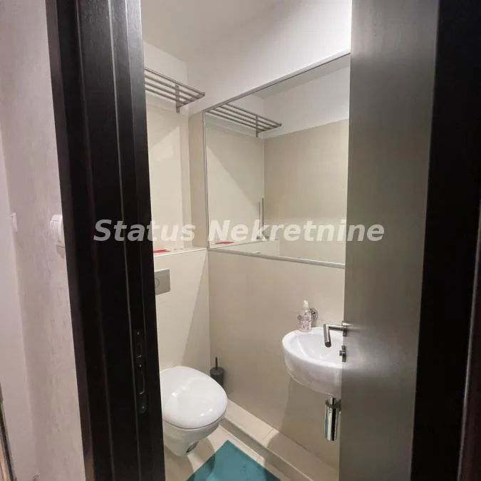 Trosoban stan na prodaju, Liman 3, Novi Sad, 105m², 2. sprat, 432.600 €