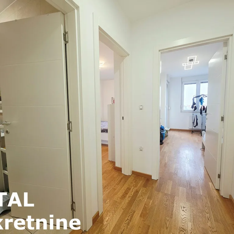 Dvoiposoban stan na prodaju, Bulevar Patrijarha Pavla, Novi Sad, 82m², 4. sprat, 225.000 €