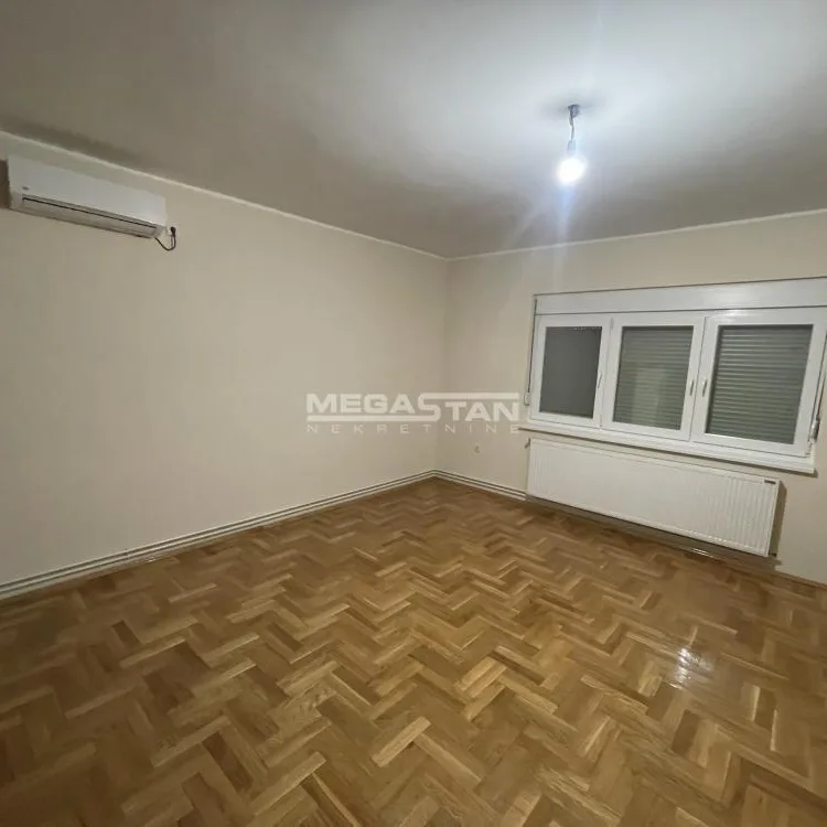 Kuća na prodaju, Centar, Zrenjanin, 363m², 190.000 €