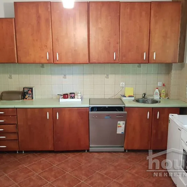 Kuća Prodaja Novi Sad  100 m2