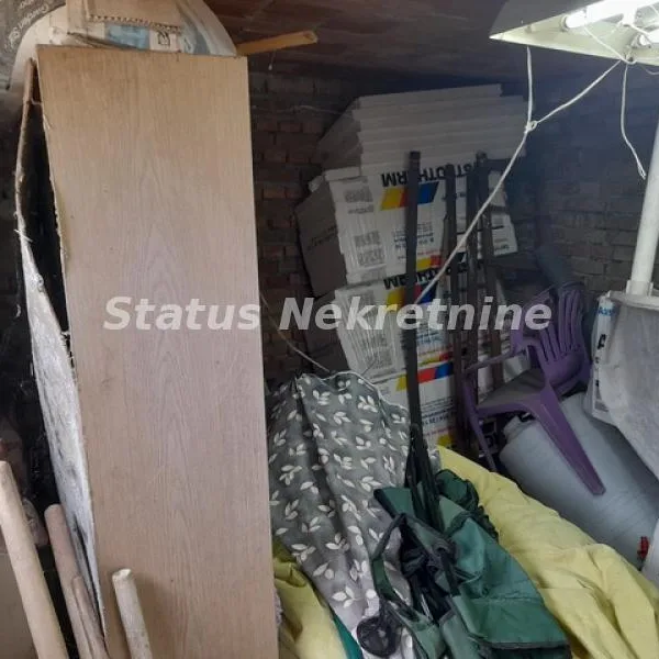 Plac na prodaju, Inđija, 11 ari, 42.000 €