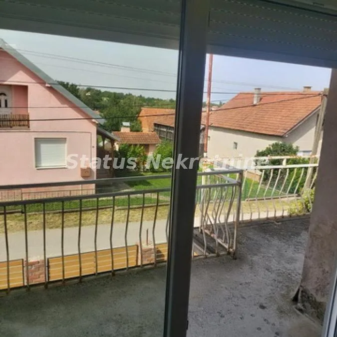 Kuća na prodaju, Inđija, 261m², 195.700 €