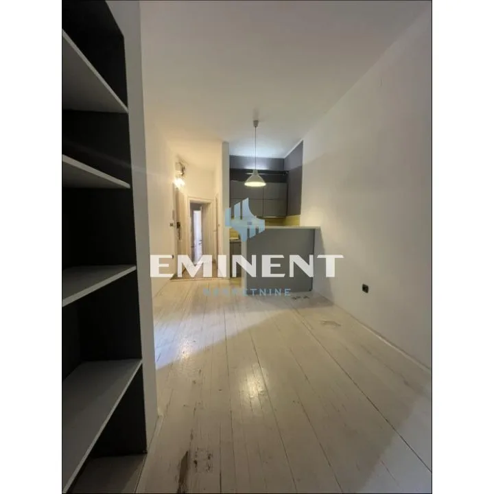 Trosoban stan za izdavanje, Centar, Beograd, 80m², 1.800 €/mes