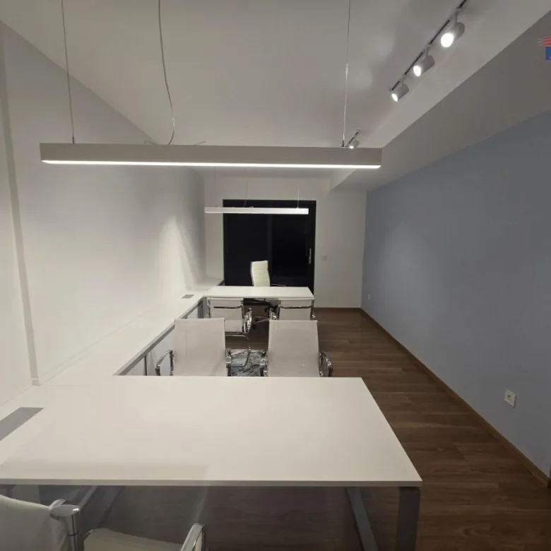 Troiposoban stan na prodaju, Centar, Novi Sad, 101m², 383.800 €