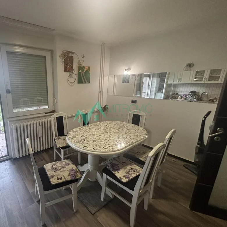 Stan Prodaja Novi Sad  60 m2