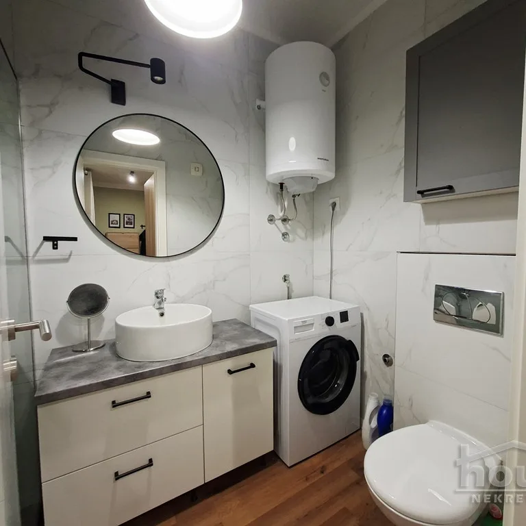 Trosoban stan na prodaju, Avijatičarsko Naselje, Novi Sad, 60m², 3. sprat, 185.900 €