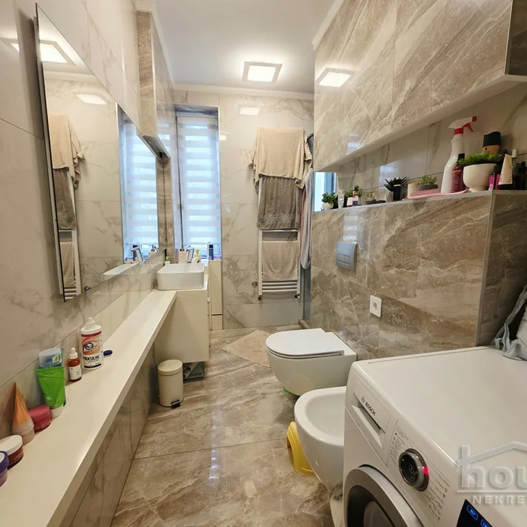 Troiposoban stan na prodaju, Centar, Novi Sad, 74m², 2. sprat, 250.000 €