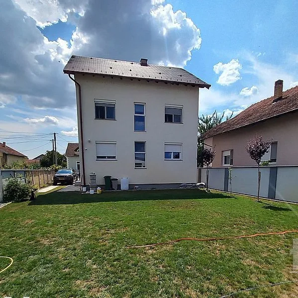 Kuća Prodaja Novi Sad  210 m2