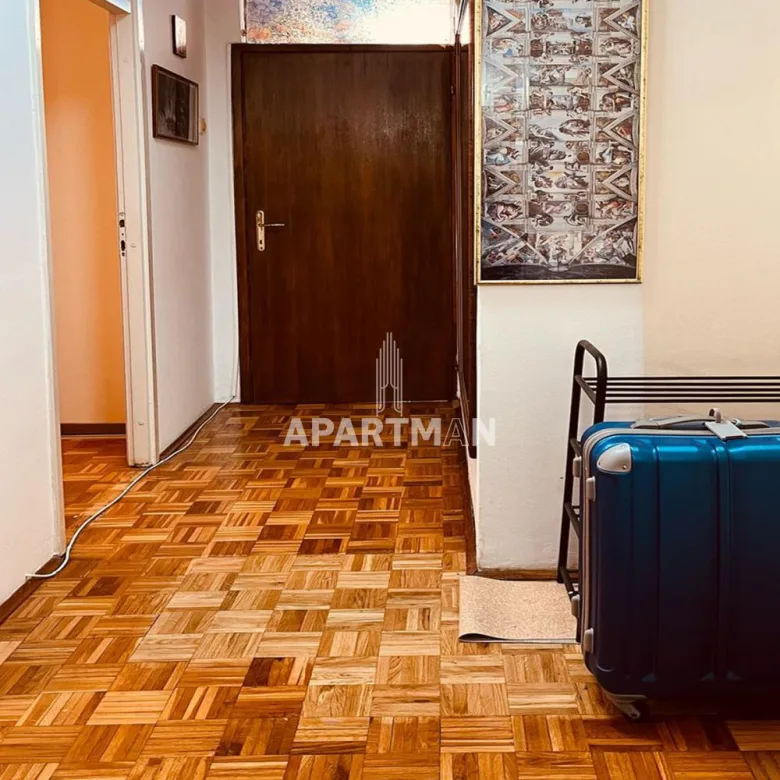 Troiposoban stan na prodaju, Žarkovo, Beograd, 103m², 5. sprat, 268.000 €