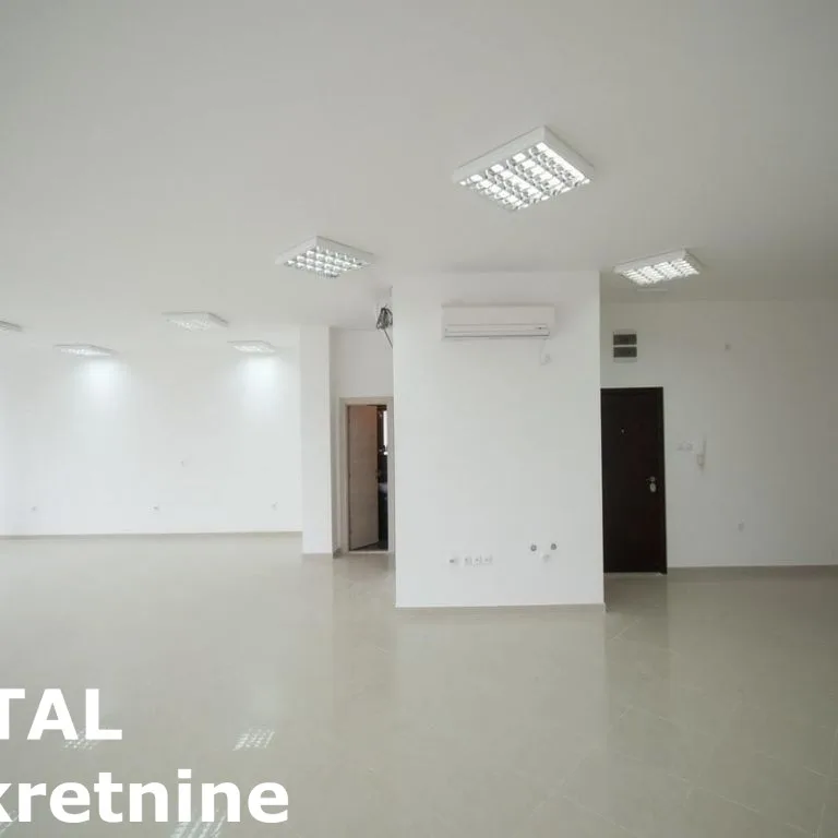 Lokal za izdavanje, Bulevar Oslobođenja, Novi Sad, 111m², 1.200 €/mes