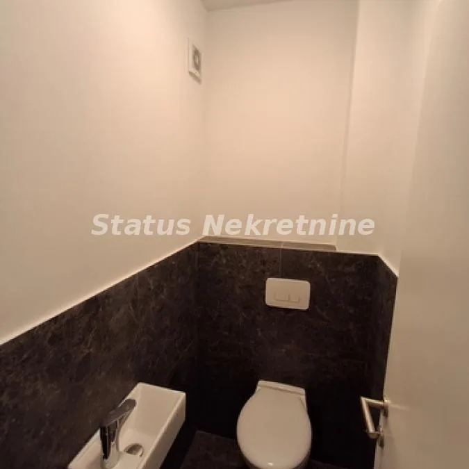 Trosoban stan na prodaju, Podbara, Novi Sad, 64m², 210.950 €