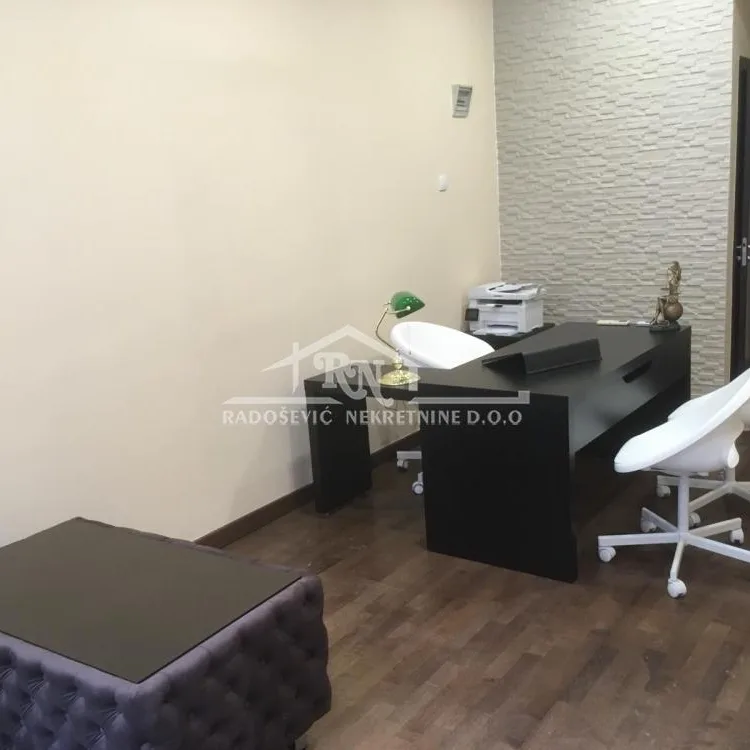 Lokal Izdavanje Beograd Blok 22 30 m2