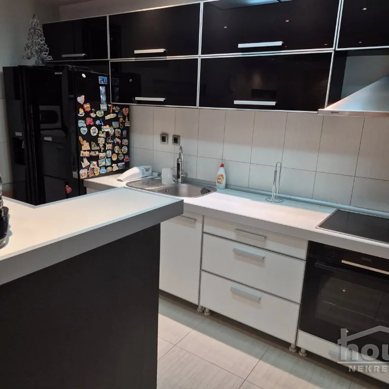 Kuća Izdavanje Novi Sad  130 m2