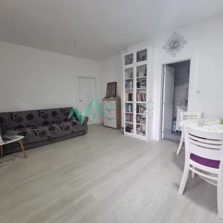 Stan Prodaja Veternik  51 m2