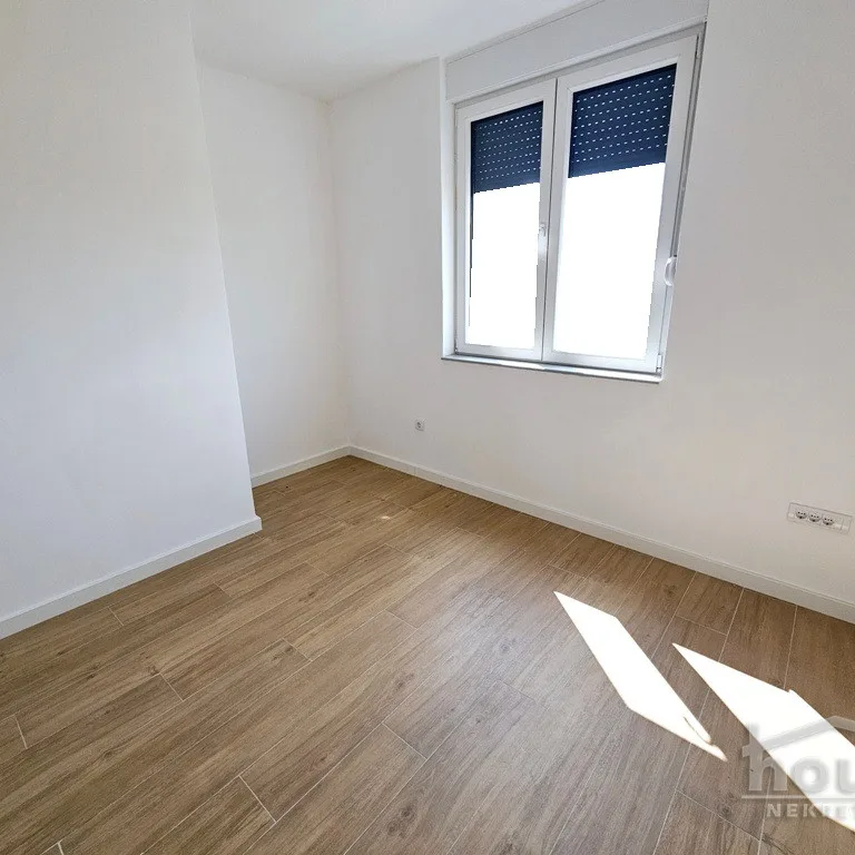 Stan Prodaja Novi Sad  72 m2