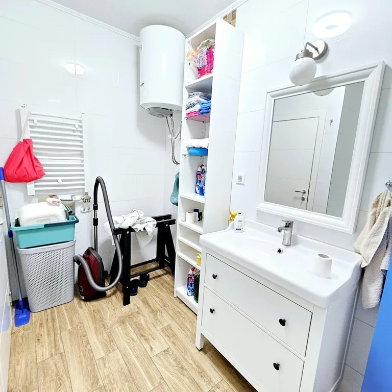 Četvorosoban stan na prodaju, Petrovaradin, Novi Sad, 83m², 1. sprat, 220.000 €