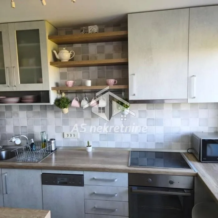 Stan Izdavanje Beograd Blok 28 58 m2