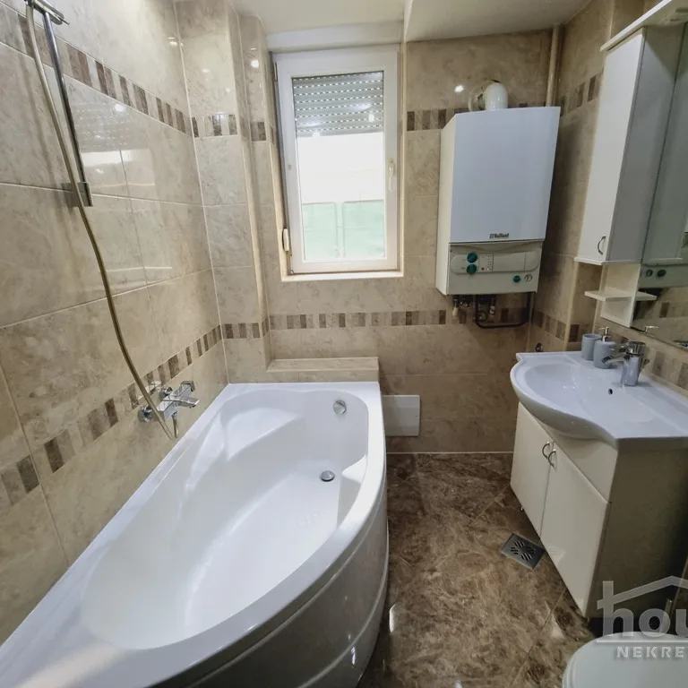 Dvosoban stan na prodaju, Lipov Gaj, Novi Sad, 70m², Prizemlje, 170.000 €