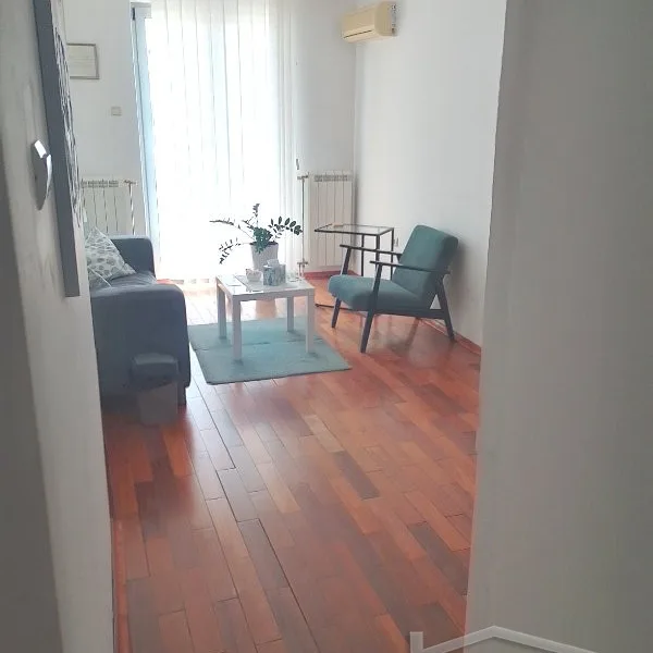 Stan Prodaja Novi Sad  28 m2