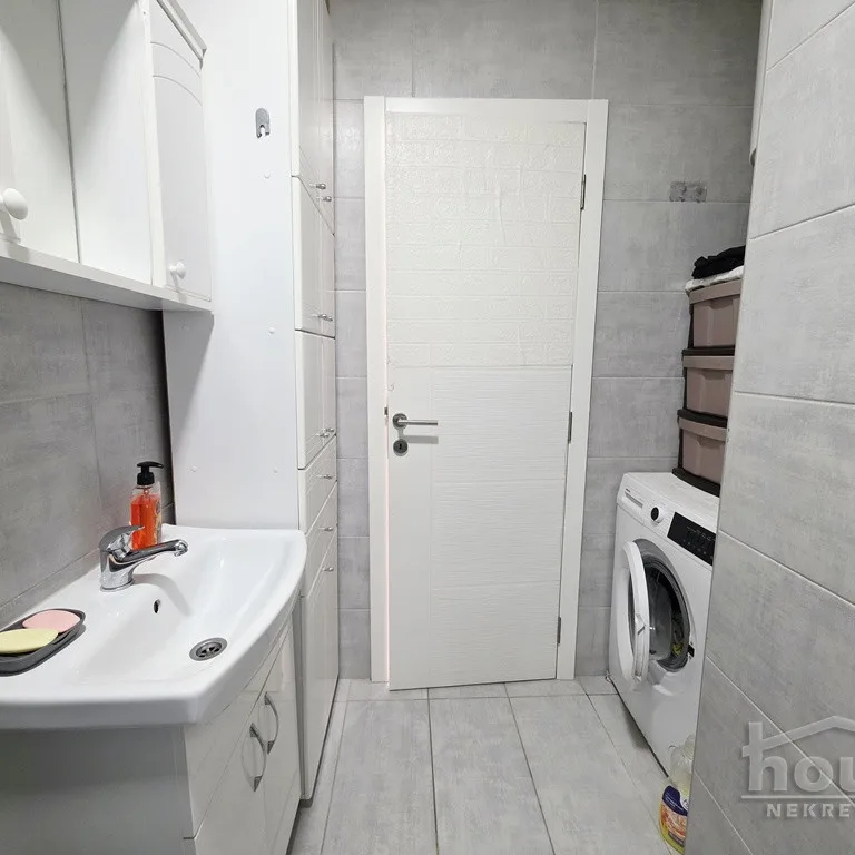 Stan Prodaja Novi Sad  22 m2