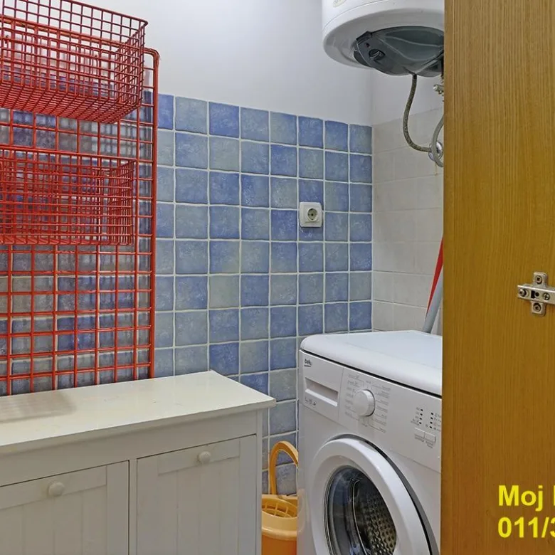 Trosoban stan na prodaju, Atelje 212, Beograd, 78m², 4. sprat, 315.000 €