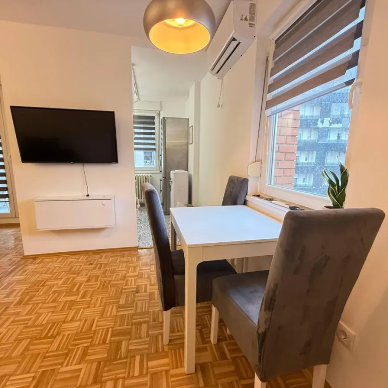 Stan Prodaja Novi Sad  40 m2