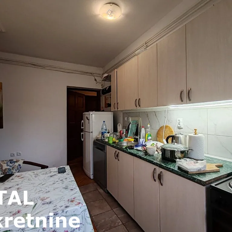 Trosoban stan na prodaju, Centar, Novi Sad, 67m², 4. sprat, 167.500 €
