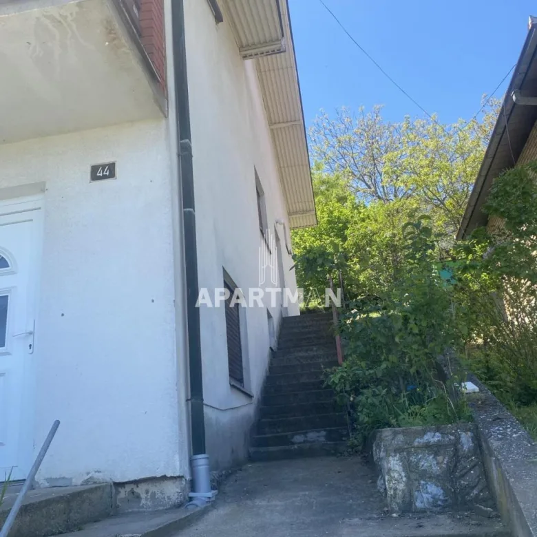 Kuća Prodaja Topola  330 m2