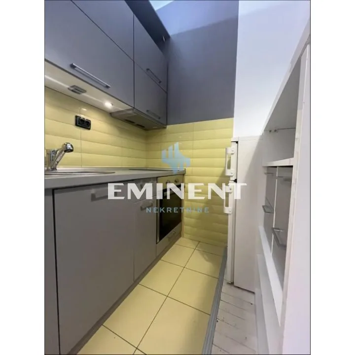 Trosoban stan za izdavanje, Centar, Beograd, 80m², 1.800 €/mes
