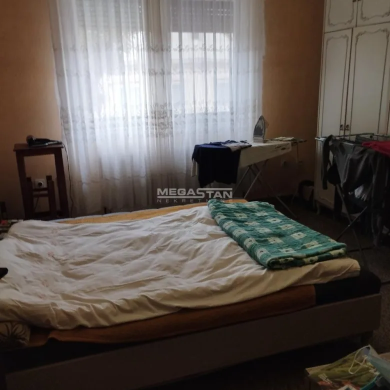 Kuća Prodaja Pančevo  200 m2