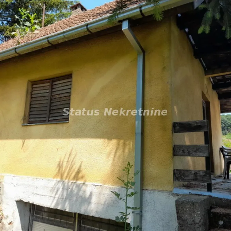 Plac na prodaju, Vrdnik, Irig, 135,68 ari, 890.000 €