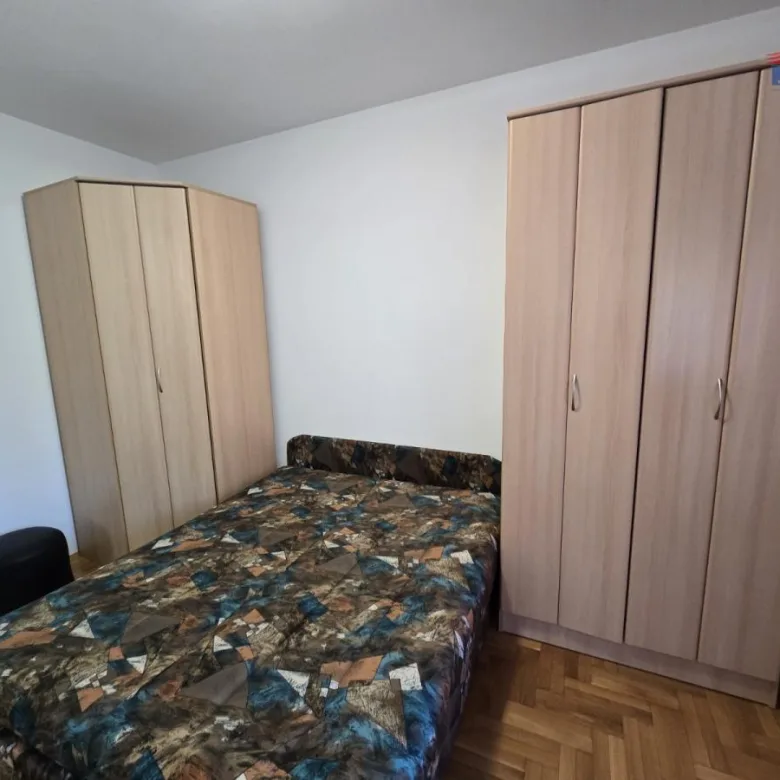 Trosoban stan na prodaju, Sajmište, Novi Sad, 64m², 193.650 €
