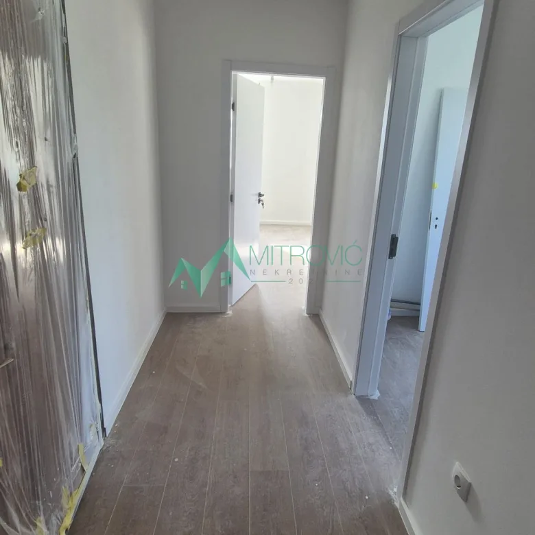 Četvorosoban stan na prodaju, Veternik, Novi Sad, 107m², 153.470 €