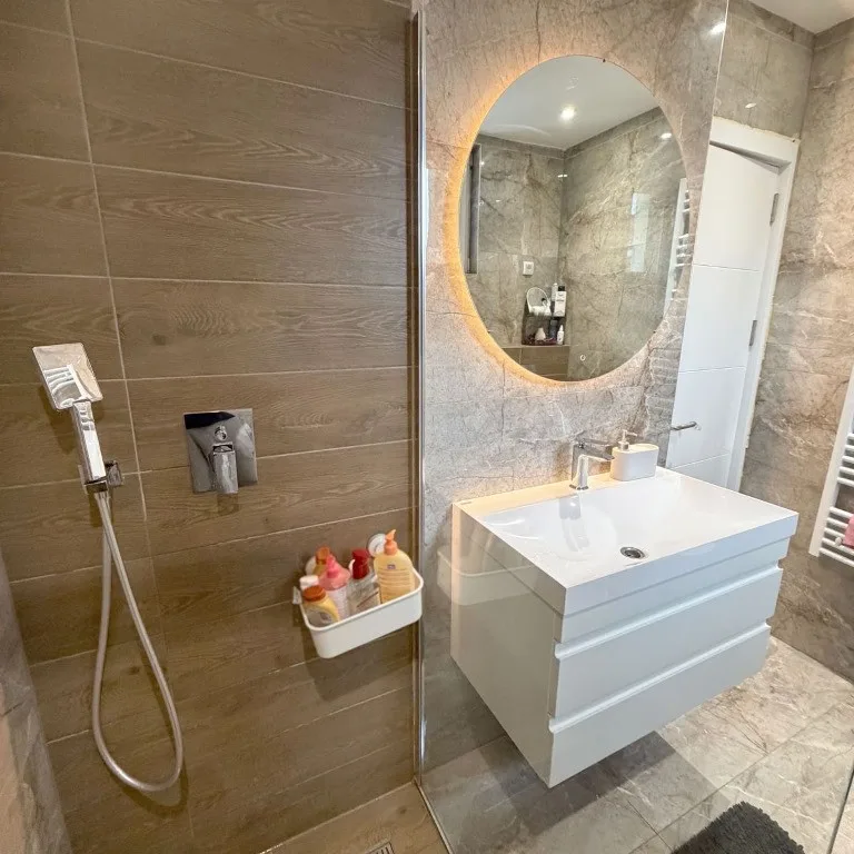 Trosoban stan na prodaju, Centar, Novi Sad, 83m², 4. sprat, 269.000 €