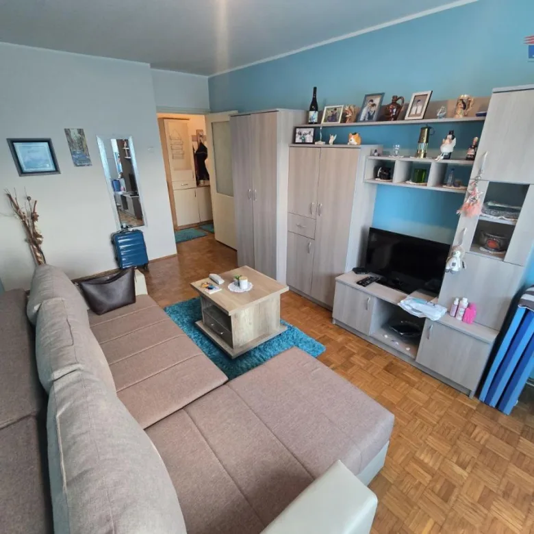 Stan Prodaja Novi Sad  43 m2