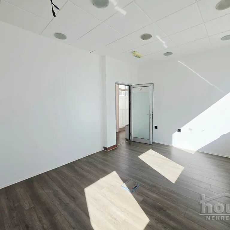Lokal za izdavanje, Bulevar Oslobođenja, Novi Sad, 352m², 4.560 €/mes