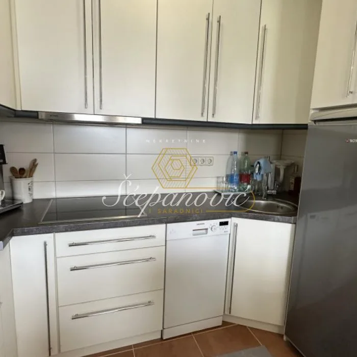 Stan Prodaja Novi Sad  47 m2