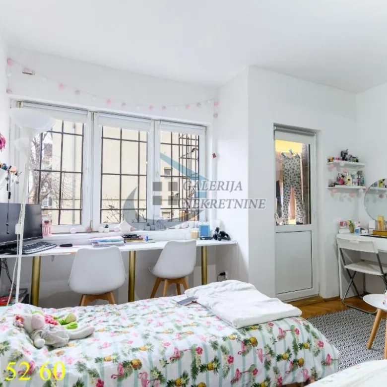 Dvosoban stan na prodaju, Slavujev Venac, Beograd, 61m², 228.000 €