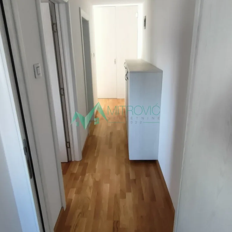 Stan Prodaja Novi Sad  76 m2