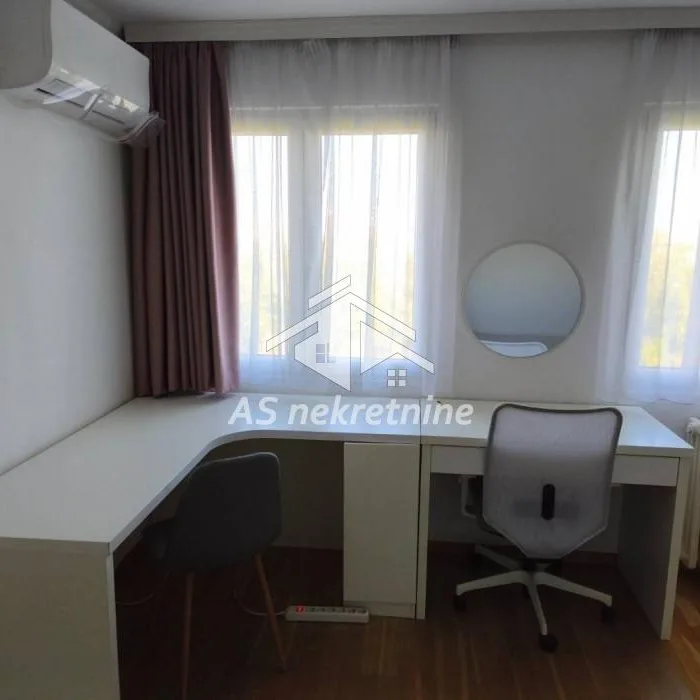 Stan Izdavanje Beograd Blok 28 58 m2