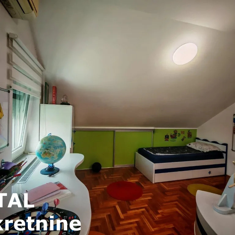 Petosoban stan na prodaju, Podbara, Novi Sad, 129m², 3. sprat, 285.000 €