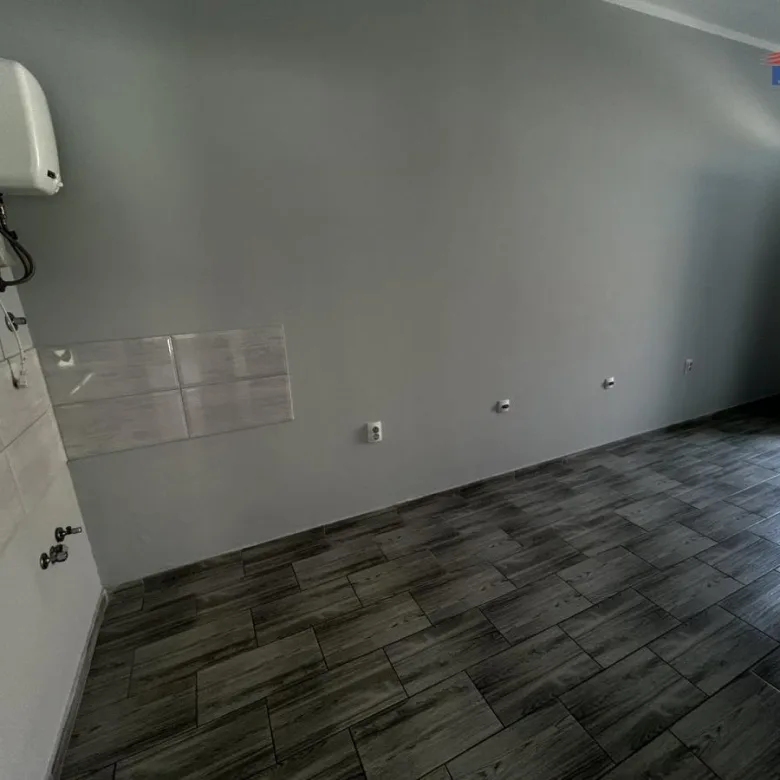 Lokal za izdavanje, Čortanovci, Inđija, 56m², 300 €/mes