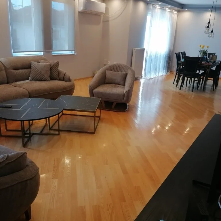 Lokal na prodaju, Ruma, 390m², 1. sprat, 412.000 €