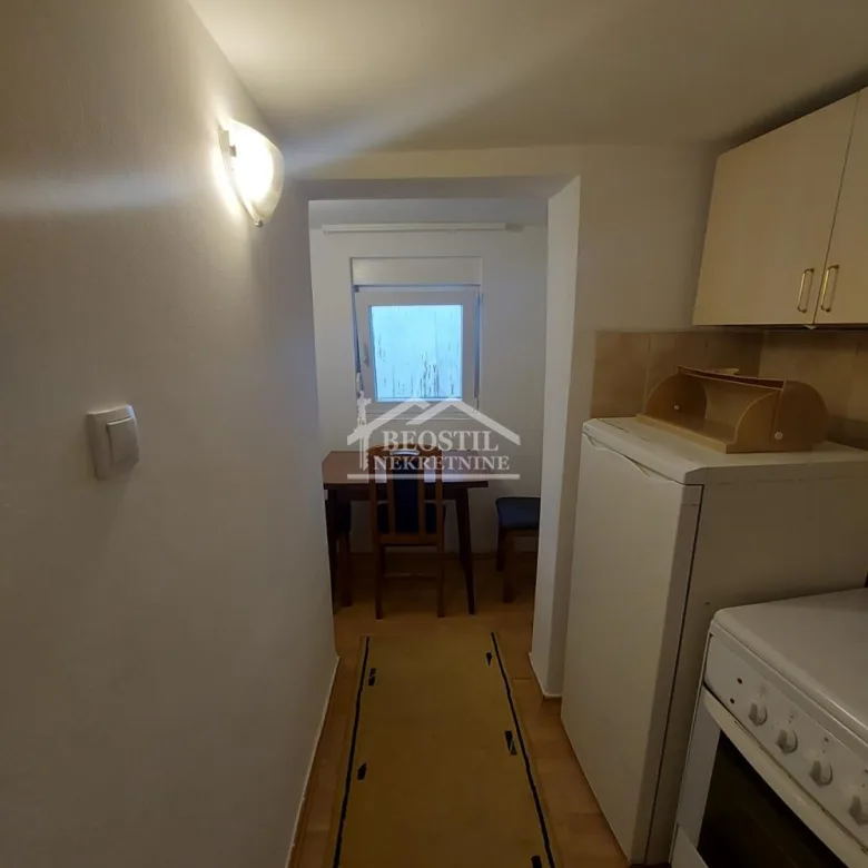 Stan Prodaja Beograd Đeram Pijaca 24 m2