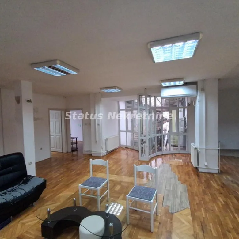 Petosoban stan za izdavanje, Centar, Novi Sad, 170m², 1.000 €/mes