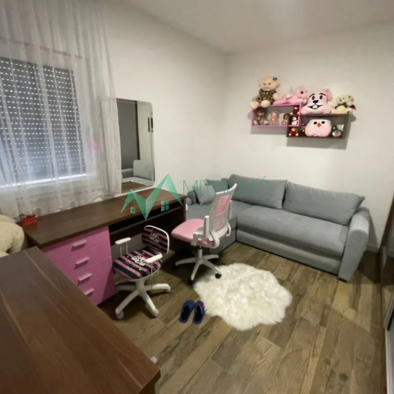 Troiposoban stan na prodaju, Veternička Rampa, Novi Sad, 88m², 262.650 €