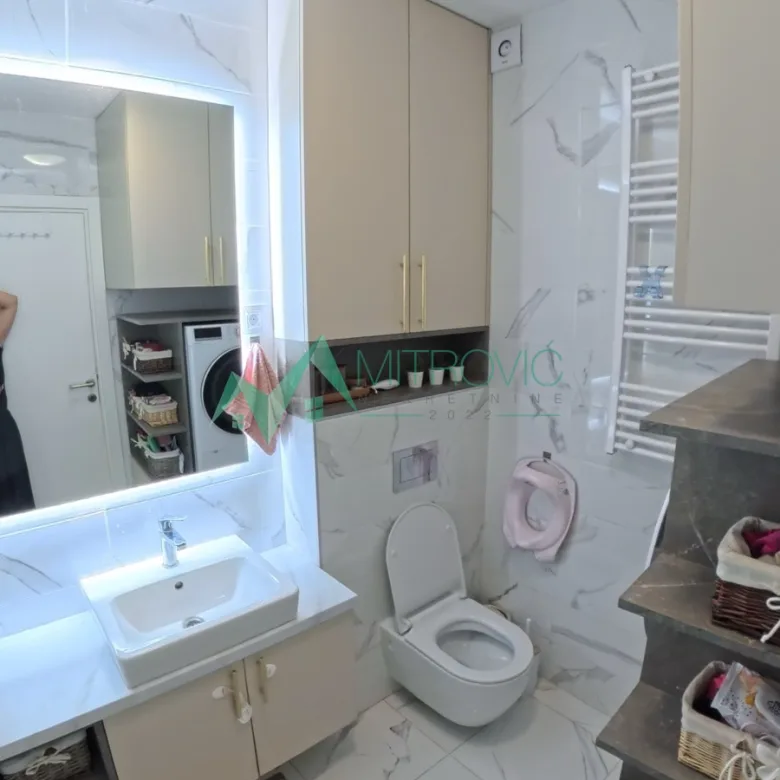 Četvorosoban stan na prodaju, Novo Naselje, Novi Sad, 88m², 386.250 €