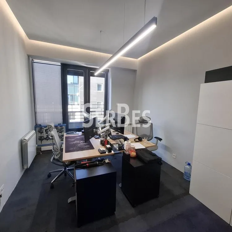 Lokal Izdavanje Novi Sad  153 m2